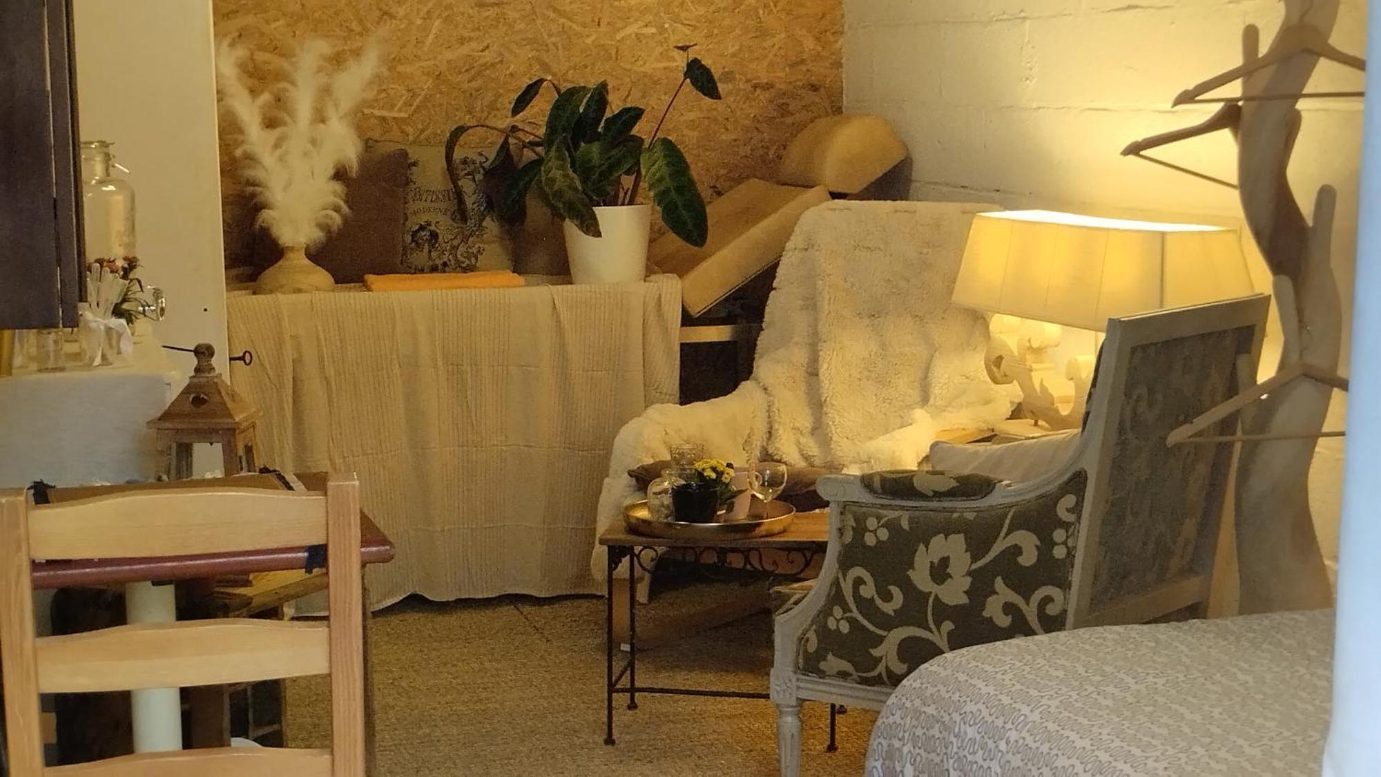 Le Laboratoire Shabby Chic De La Parfumerie Du Manoir Chavagne Exterior foto